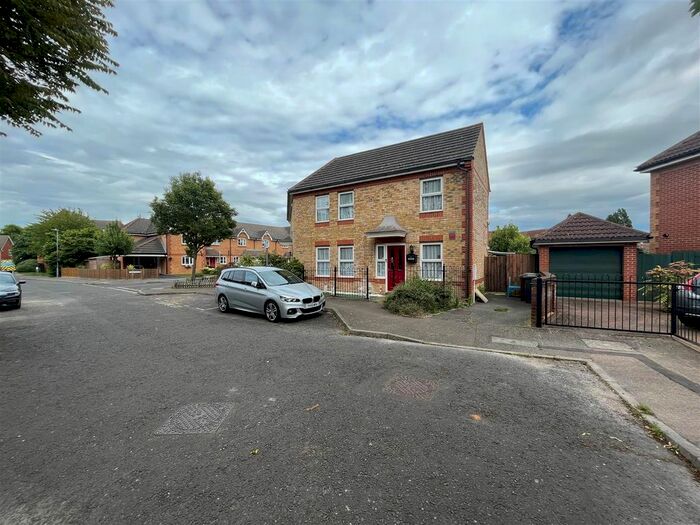 2 Bedroom Semi-Detached House To Rent In Foxglove Road, Rush Green, Romford, RM7