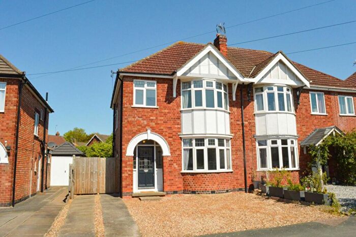 3 Bedroom Semi-Detached House For Sale In Kenwood Road, Knighton, Leicester, LE2