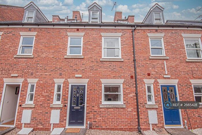 6 Bedroom Terraced House To Rent In Gordon Street, Leamington Spa, CV31