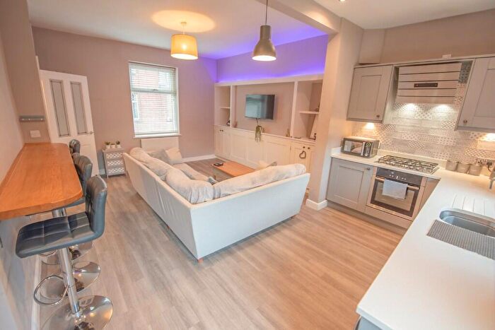2 Bedroom Terraced House For Sale In Castle Street, Skipton, BD23
