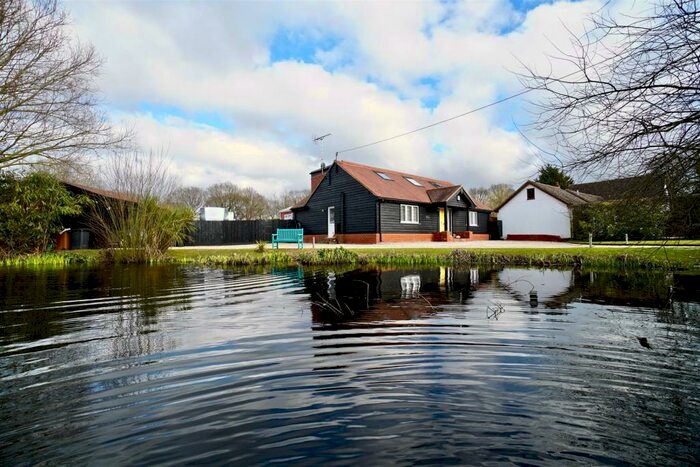 5 Bedroom Detached House For Sale In Little Waltham, CM3