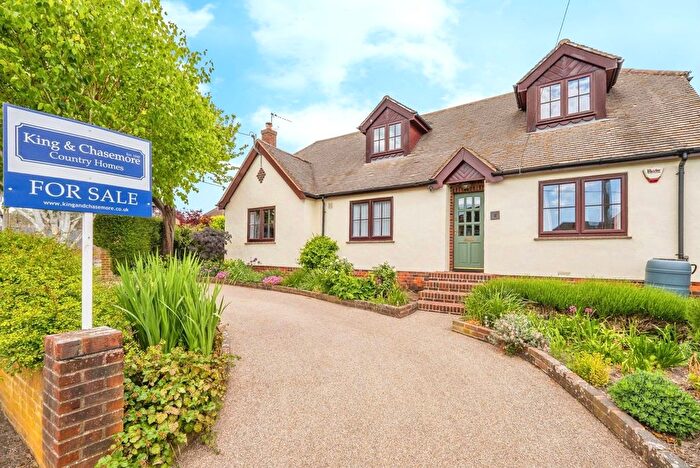 4 Bedroom Detached House For Sale In Castle Way, Steyning, West Sussex, BN44