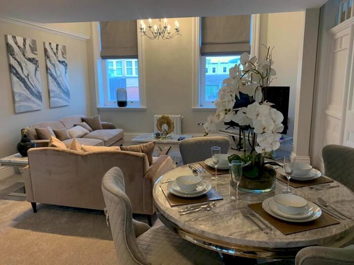 2 Bedroom Flat To Rent In Mount Stuart, Mount Stuart Square, Cardiff, CF10