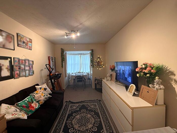 1 Bedroom Flat To Rent In Conifer Way, Wembley, HA0