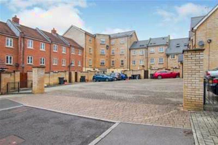 1 Bedroom Flat To Rent In North Swindon, SN25