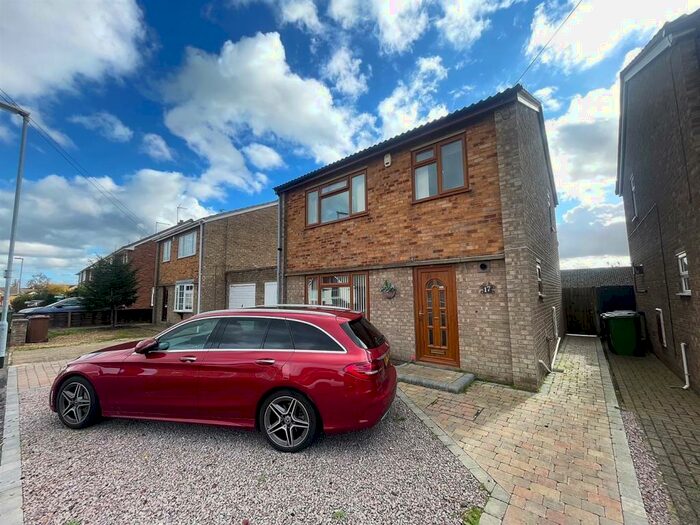 3 Bedroom House To Rent In Churchfield Way, Whittlesey, Peterborough, PE7