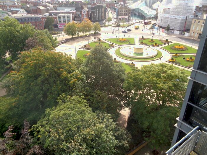 2 Bedroom Flat To Rent In Apartment, Block B, Queens Court, HU1