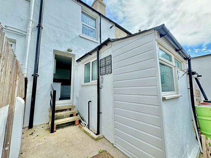 2 Bedroom Terraced House For Sale In Old London Road, Hastings, TN35