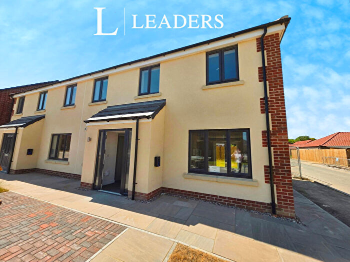 3 Bedroom Semi-Detached House To Rent In Bluebell Road, Quadring, PE11