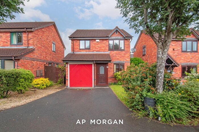 3 Bedroom Detached House For Sale In Terrys Close, Abbeydale, Redditch, Worcestershire, B98