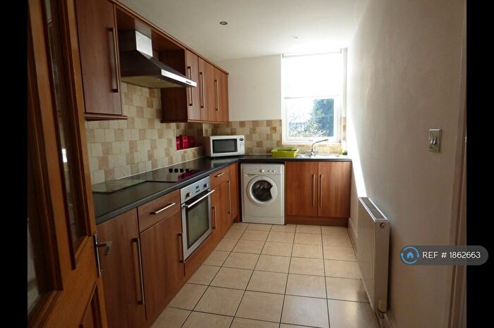 2 Bedroom Flat To Rent In Longmoor Lane, Liverpool, L9