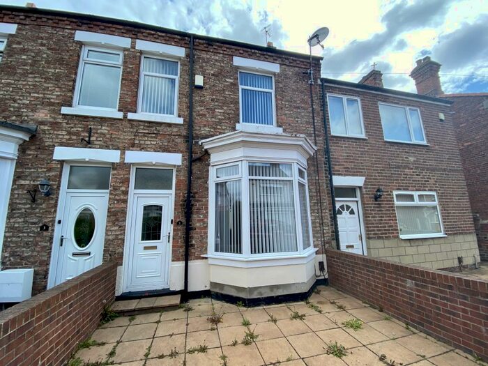 3 Bedroom Terraced House To Rent In Milton Street/Eastbourne - Darlington, DL1