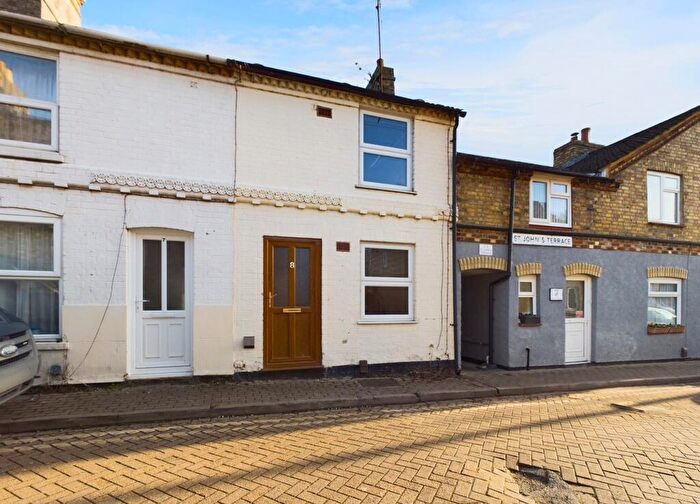 3 Bedroom Terraced House For Sale In Sayer Street, Huntingdon, Cambridgeshire., PE29