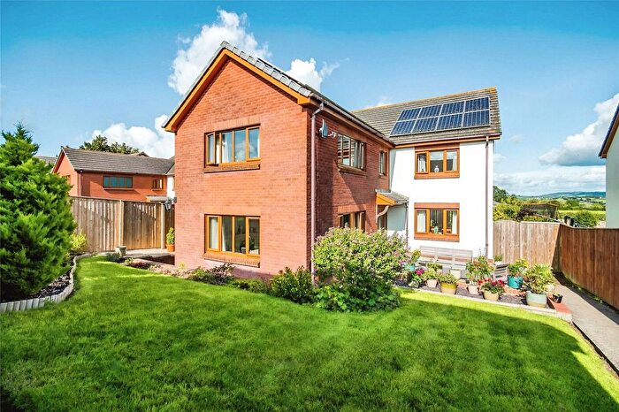 4 Bedroom Detached House For Sale In Clos Nathaniel, St. Clears, Carmarthen, Carmarthenshire, SA33