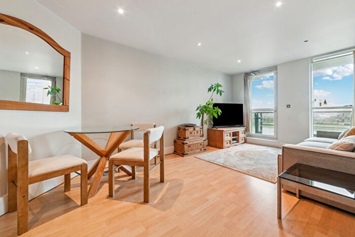 2 Bedroom Flat To Rent In Ensign House, St. George Wharf, SW8