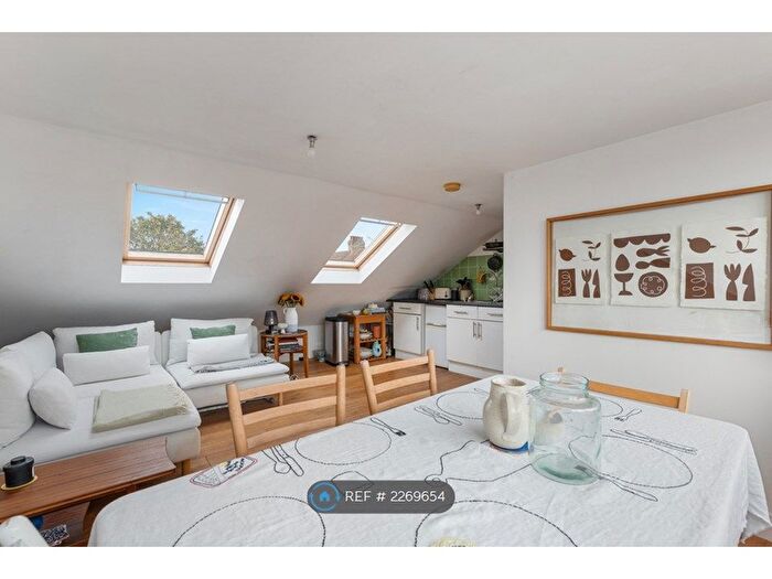 2 Bedroom Flat To Rent In Mortimer Road, London, NW10