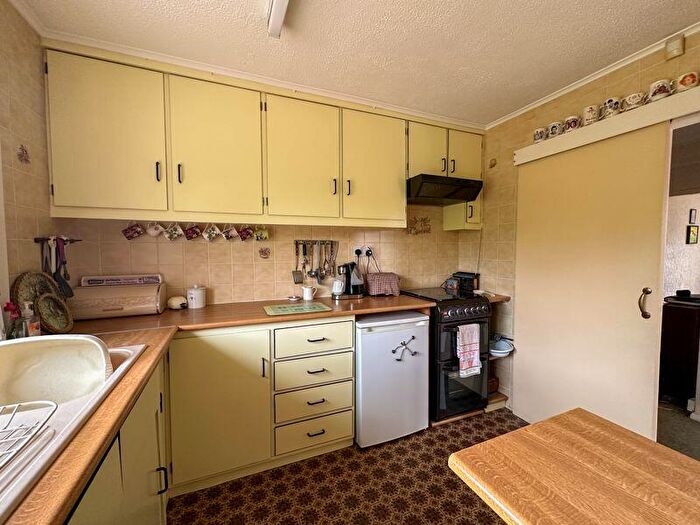 3 Bedroom Bungalow For Sale In Park Drive, Werrington, Stoke-On-Trent, ST9