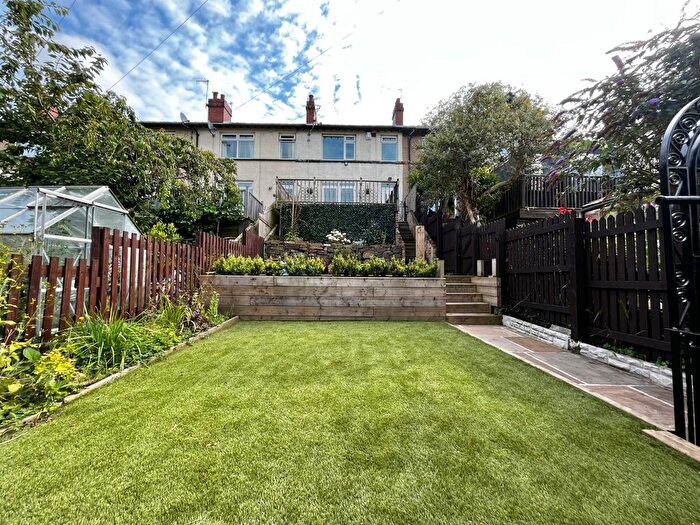 3 Bedroom Terraced House For Sale In Ayrton Crescent, Bingley, West Yorkshire, BD16