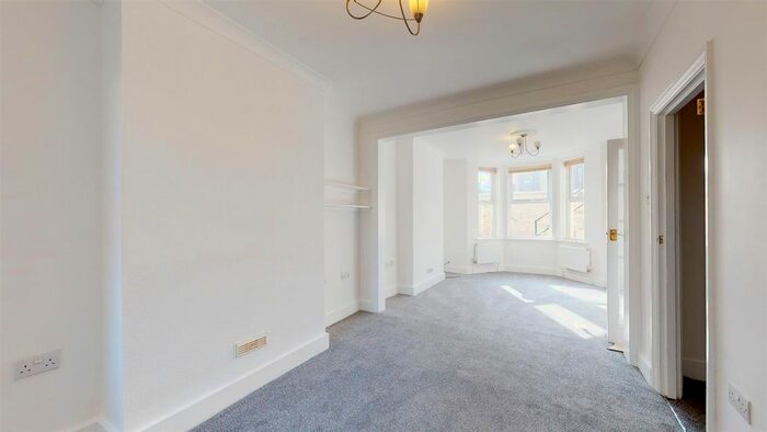 4 Bedroom Town House To Rent In St. Lukes Avenue, Ramsgate, CT11