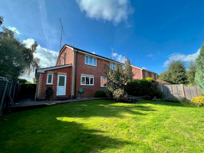 4 Bedroom Detached House To Rent In Apple Tree Road, Alderholt, Fordingbridge, SP6