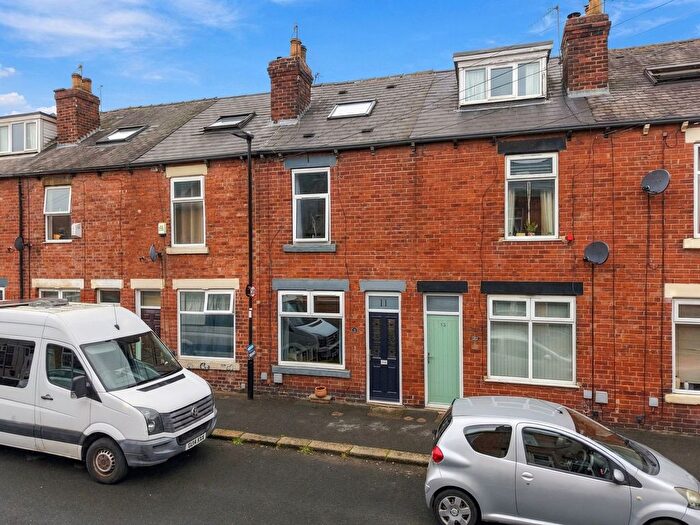 3 Bedroom Terraced House For Sale In Warwick Terrace, Sheffield, S10