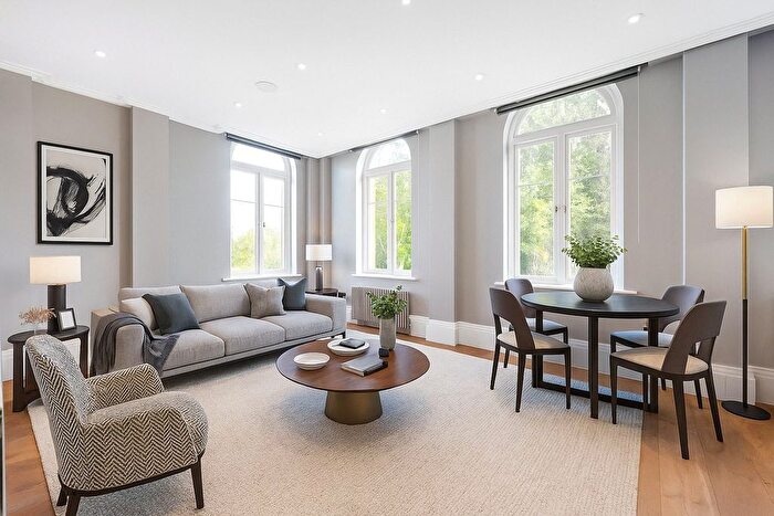 2 Bedroom Flat For Sale In East Hill, Wandsworth, SW18