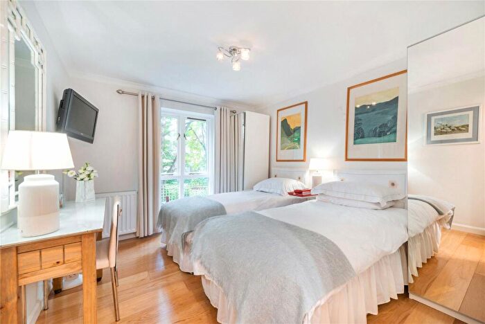 2 Bedroom Apartment To Rent In Fitzjohns Avenue, London, NW3