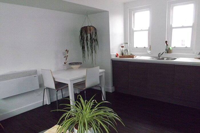 1 Bedroom Flat To Rent In Hounds Gate, Nottingham, NG1