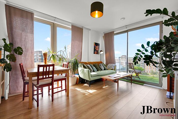 1 Bedroom Flat For Sale In Mulberry Apartments, Coster Avenue, London, N4