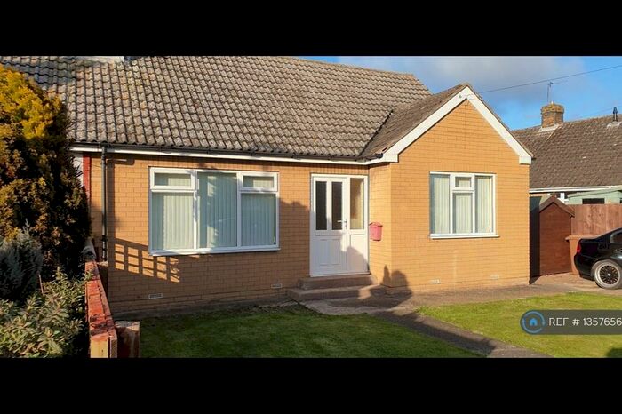 2 Bedroom Bungalow To Rent In Eastgate, Patrington, Hull, HU12