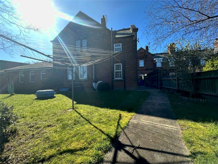 1 Bedroom Flat To Rent In Gordon Road, Lowestoft, Suffolk, NR32