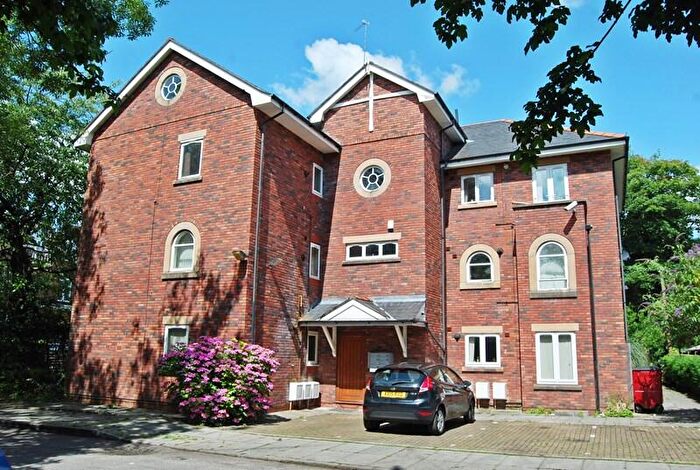 3 Bedroom Apartment To Rent In Brunswick Road, Withington, M20