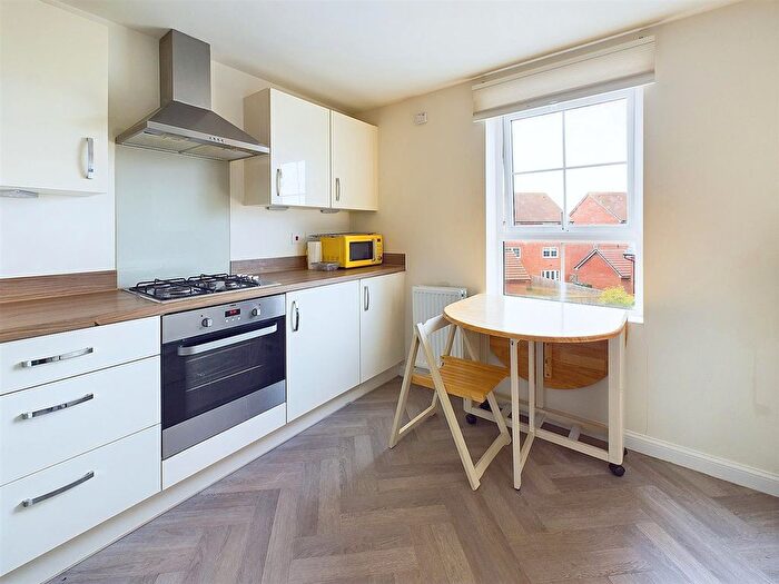 2 Bedroom Flat For Sale In Tawny Grove, Coventry, CV4