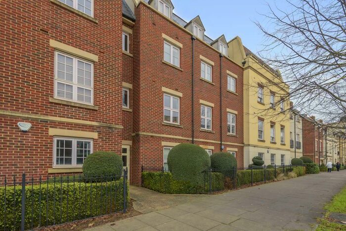 2 Bedroom Apartment To Rent In Welch Way, Witney, OX28