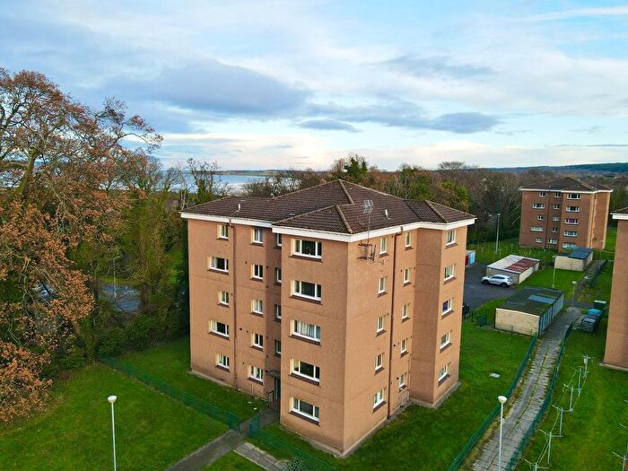 3 Bedroom Maisonette For Sale In Mackintosh Road, Inverness, IV2