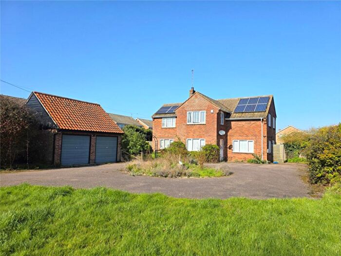 4 Bedroom Detached House For Sale In Malting Green Road, Layer-de-la-Haye, Colchester, Essex, CO2