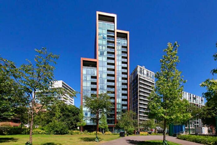 2 Bedroom Flat To Rent In Bronze Building, Buckhold Road, Wandsworth, SW18