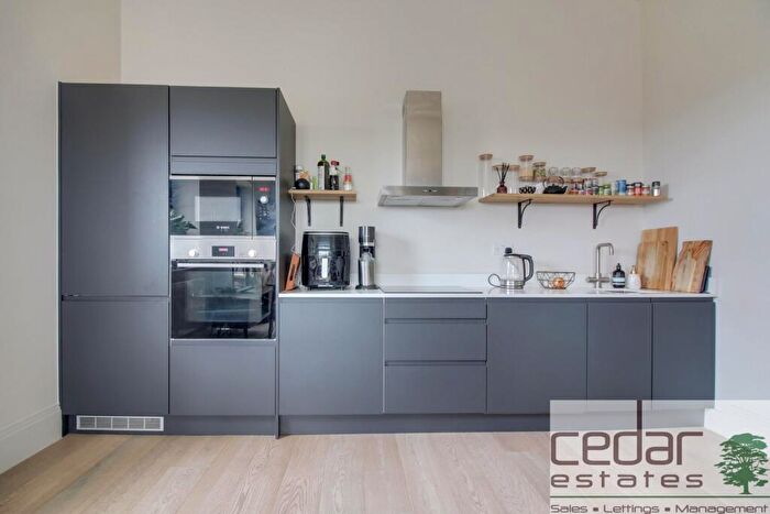 1 Bedroom Flat To Rent In Mansfield Heights, East Finchley, N2