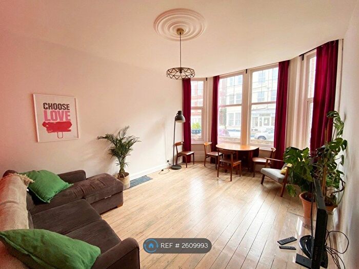 2 Bedroom Flat To Rent In Second Avenue, Margate, CT9