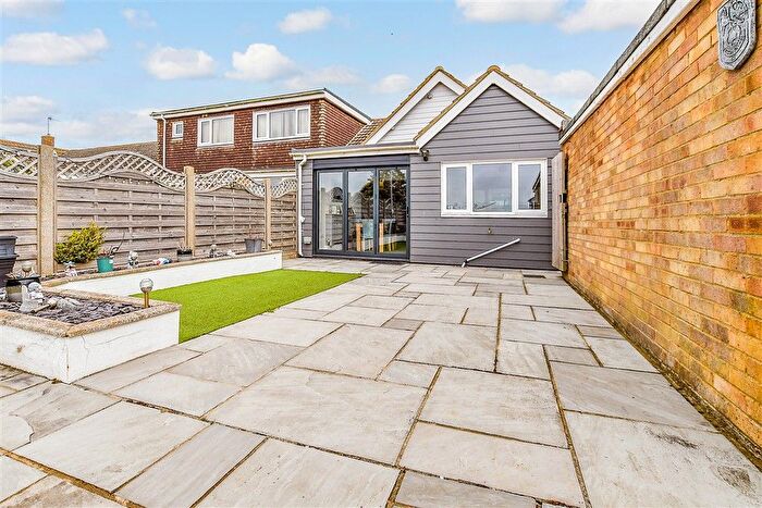 3 Bedroom Semi-Detached Bungalow For Sale In Merritt Road, Greatstone, New Romney, Kent, TN28