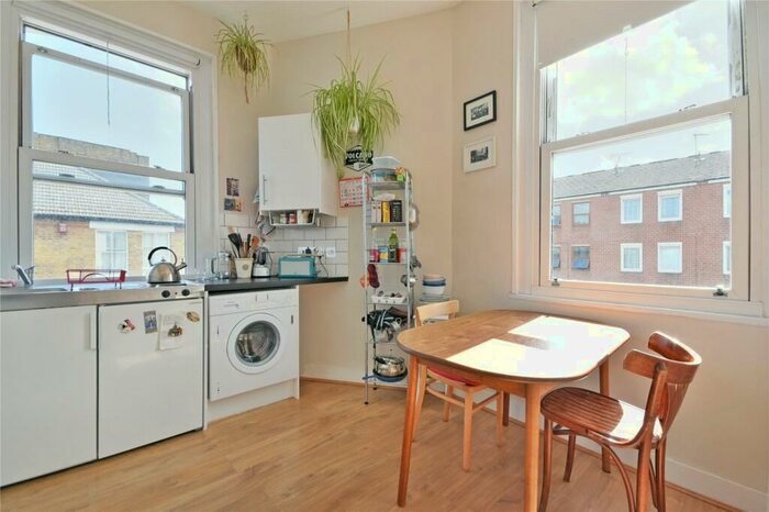 1 Bedroom Flat To Rent In Ashenden Road, Homerton, E5