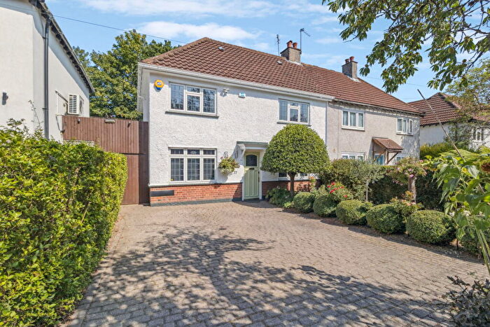 3 Bedroom Semi Detached House For Sale In Pinner Hill Road, Pinner, HA5