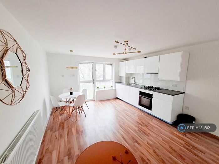 2 Bedroom Flat To Rent In Plimsoll Close, London, E14