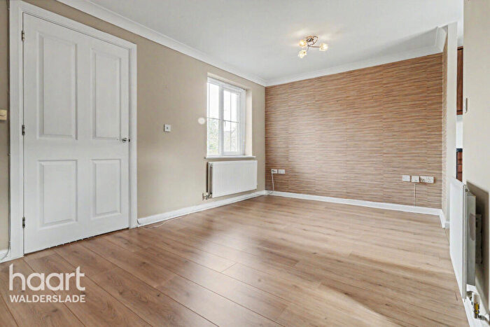 2 Bedroom End Of Terrace House To Rent In Mistletoe Drive, Sheerness, ME12