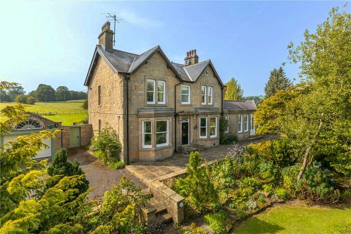 5 Bedroom Detached House For Sale In Bolton Road, Addingham, Ilkley, West Yorkshire, LS29