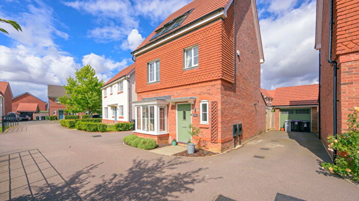 4 Bedroom Detached House For Sale In Queen Eleanor Avenue In Grantham, NG31