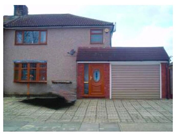 Studio To Rent In Dacre Avenue, Aveley, South Ockendon, RM15