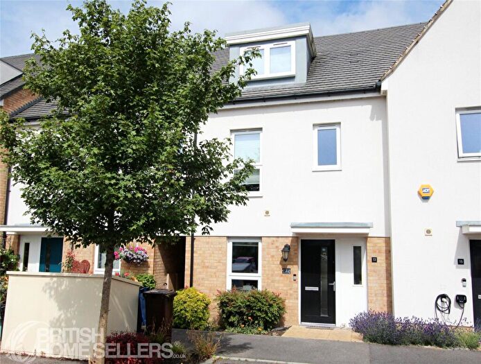 4 Bedroom Terraced House For Sale In Hawker Drive, Addlestone, Surrey, KT15