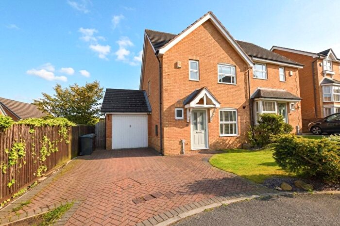 3 Bedroom Semi Detached House For Sale In Thrice Fold, Thackley, Bradford, West Yorkshire, BD10
