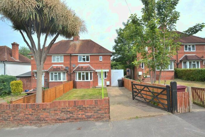 3 Bedroom Semi-Detached House To Rent In Cressingham Road, Reading RG2